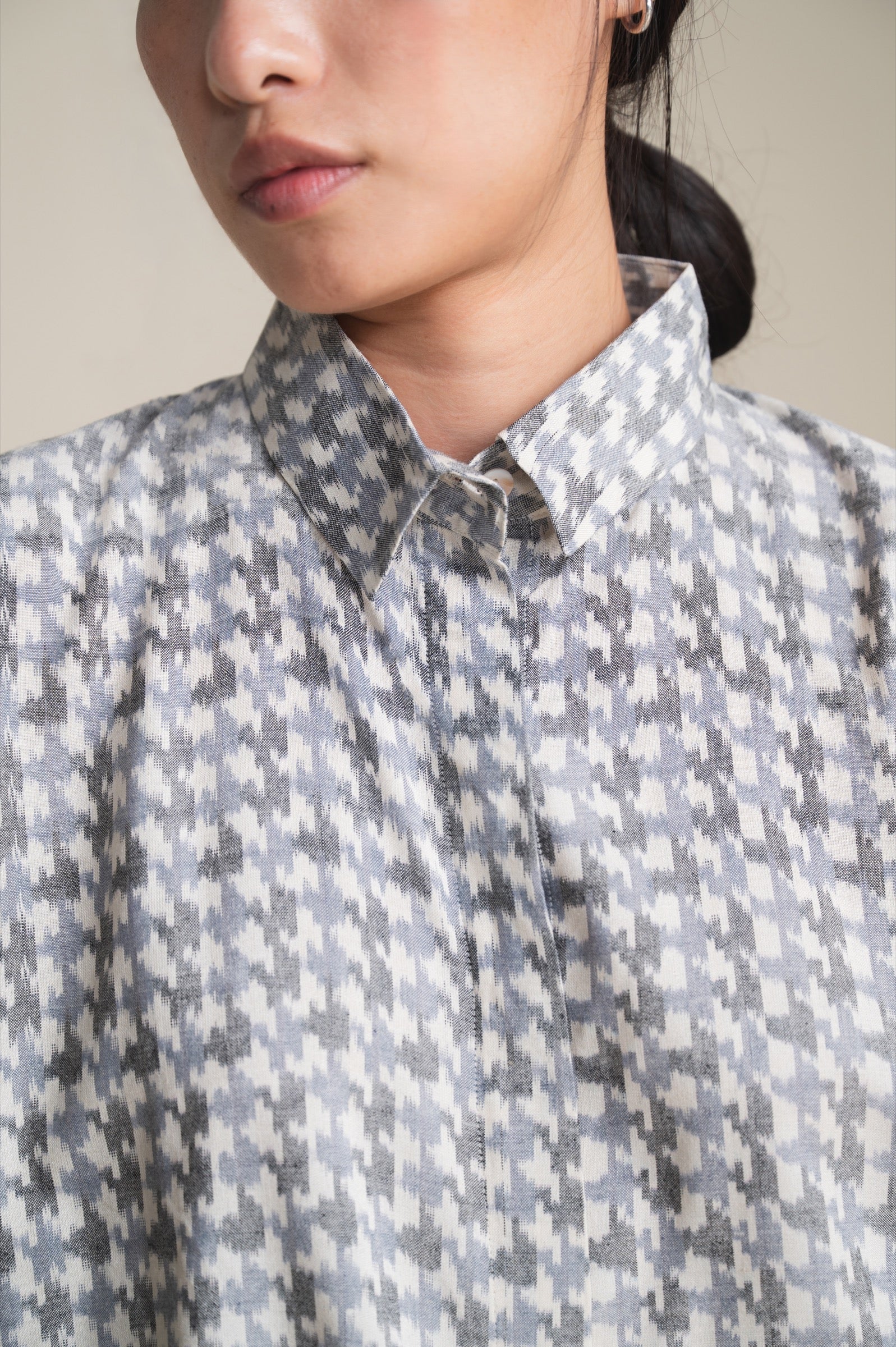 The Heritage Raglan Shirt | Ash Houndstooth