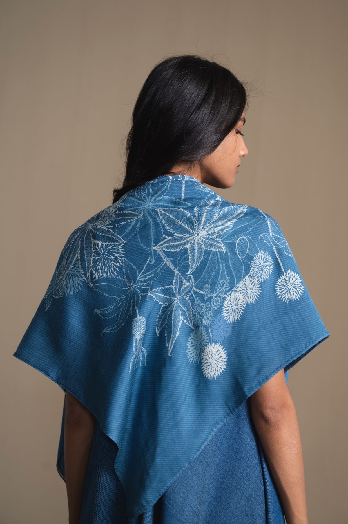 The Eranda Scarf | Navy