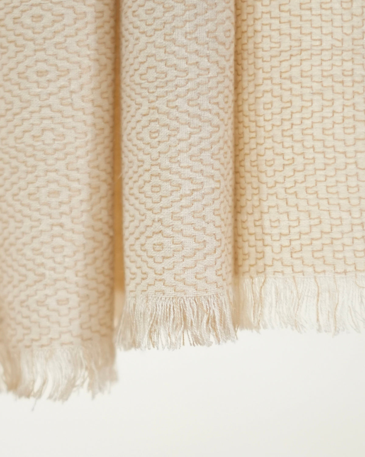 Meditation Shawl | Lattice - Oat