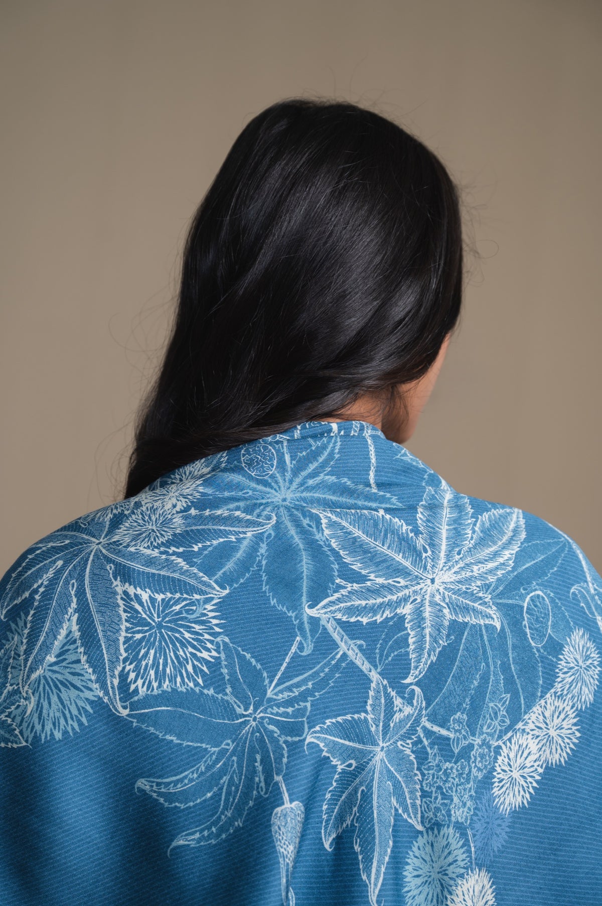 The Eranda Scarf | Navy