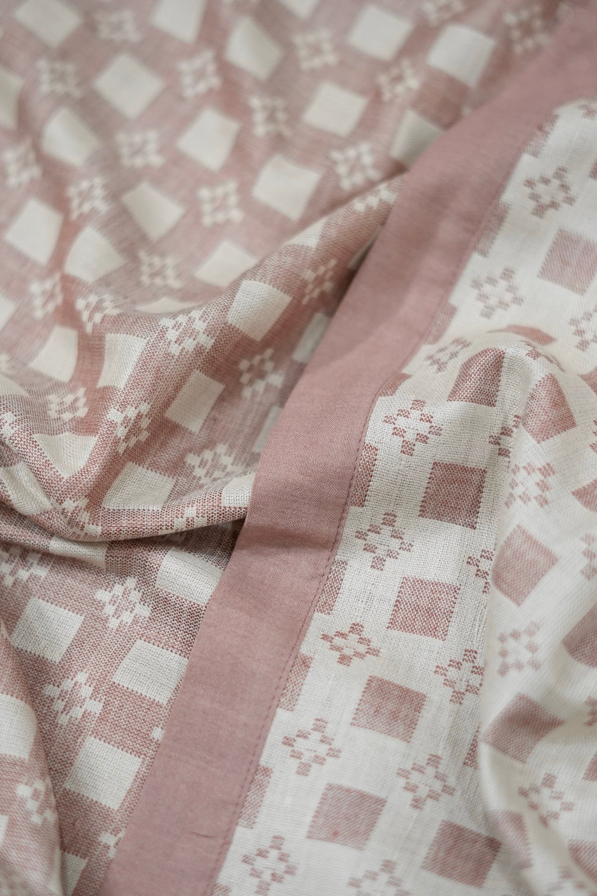 The Cocoon Capsule | Clay