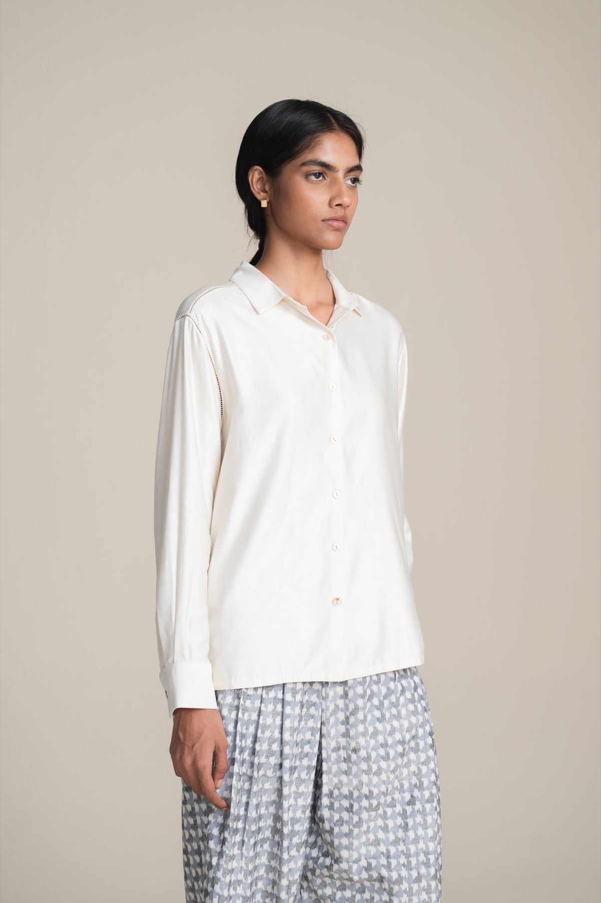 The Button-Down | Pearl